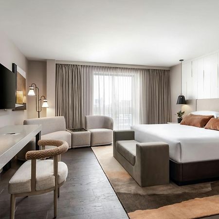 Sheraton Toronto Airport Hotel & Conference Centre Екстериор снимка
