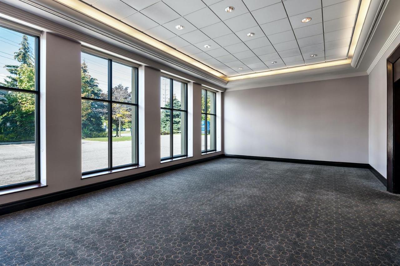 Sheraton Toronto Airport Hotel & Conference Centre Екстериор снимка