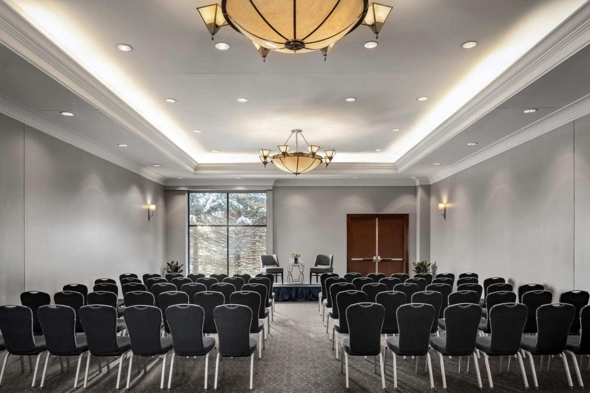 Sheraton Toronto Airport Hotel & Conference Centre Екстериор снимка