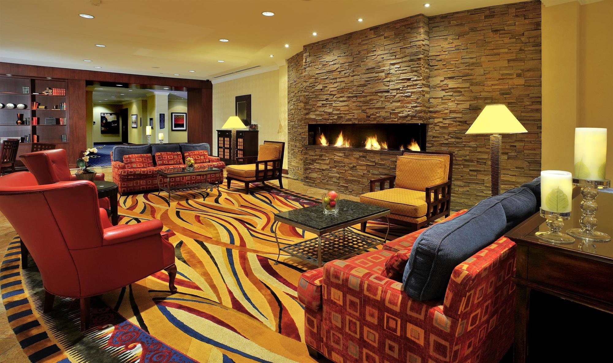 Sheraton Toronto Airport Hotel & Conference Centre Екстериор снимка